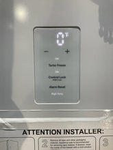 GE UPRIGHT FREEZER (FUF17DLRDWW)